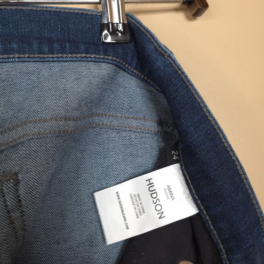 Hudson Mid-rise Amina Raw Hem Bermuda Short in Dark Wash Size 24 - Picture 10 of 12